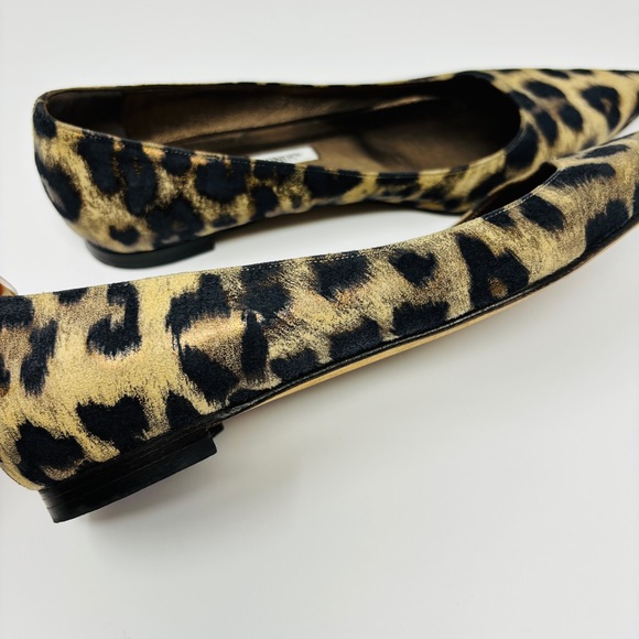 MANOLO BLAHNIK Leopard Pointed Flats - Picture 5 of 8